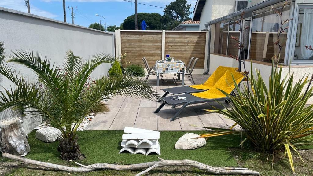MAISON TERRASSE JARDIN SANS VIS-à-VIS PARKING ANIMAUX ACCEPTES Gujan-Mestras Exterior foto